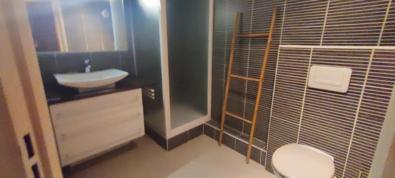 Cocoon 45 M With Balcony Near The Appartement